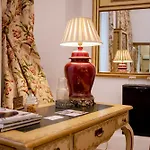 Boutique Conde De La Corte Hotel