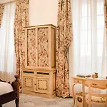 Boutique Conde De La Corte Hotel 4*
