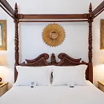 Boutique Conde De La Corte Hotel