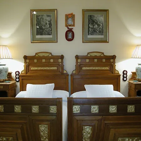 Boutique Conde De La Corte Hotel