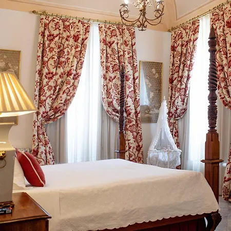Boutique Conde De La Corte 4* زافرا