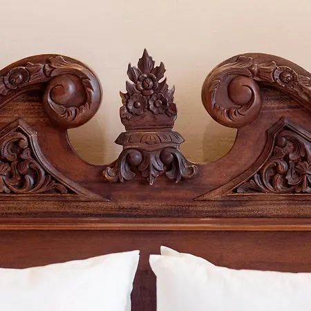 Boutique Conde De La Corte Hotel 4*