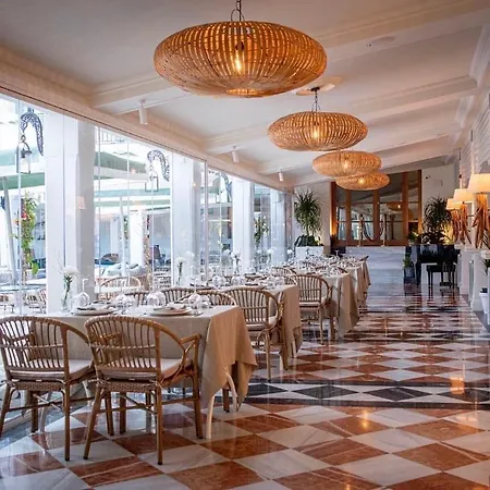 Boutique Conde De La Corte فندق