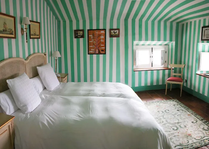 Boutique Conde De La Corte